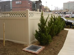 Tips for Power Washing Your Vinyl Fence