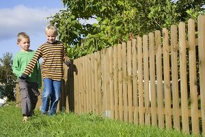 How to Choose a New Fence For Your Yard