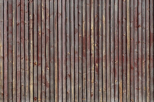 How to Rejuvenate an Old Fence