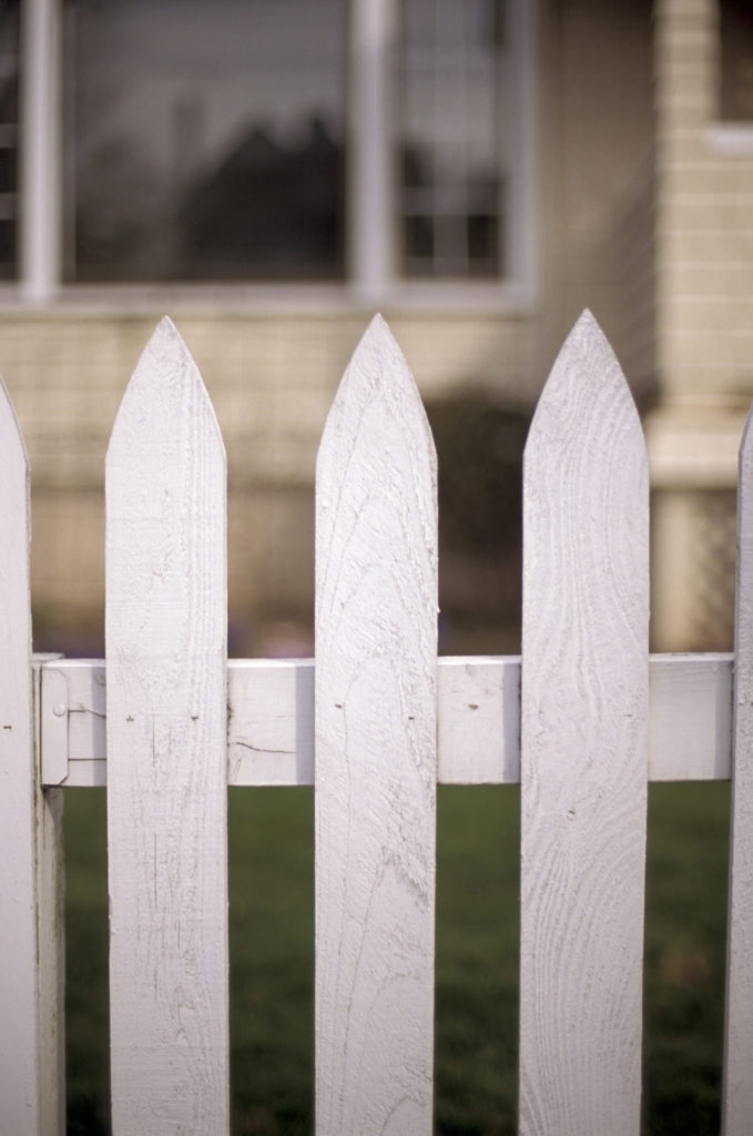 splintering fences hercules fence va beach virginia 