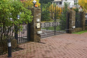 Automatic gate system
