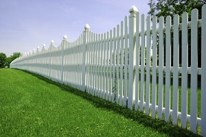 vinyl fencing